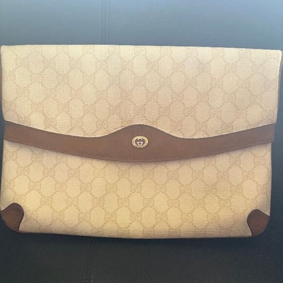 Gucci Envelope Style Clutch Purse with Original Cotton Dust Cover - Picture 1 of 11